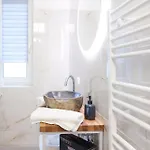 Khodai Apartment *