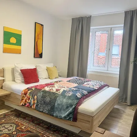 Khodai Apartman *