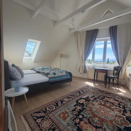 Apartman Khodai *
