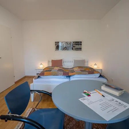 Khodai Apartman *