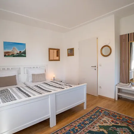 Khodai Apartman