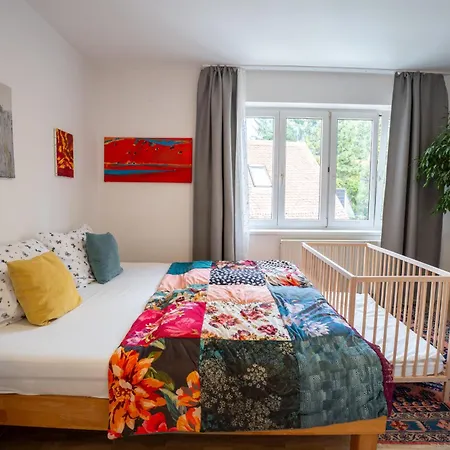 Khodai Apartman *