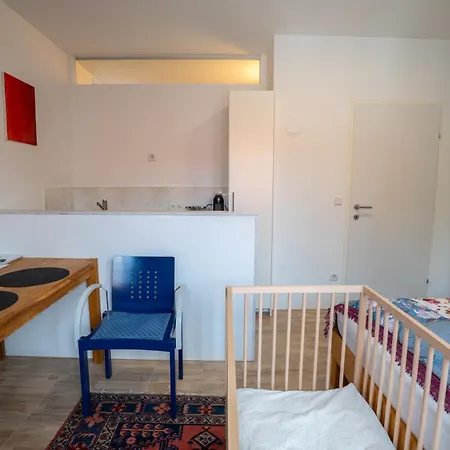 Khodai Apartman *