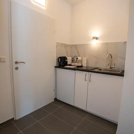 Khodai Apartman *